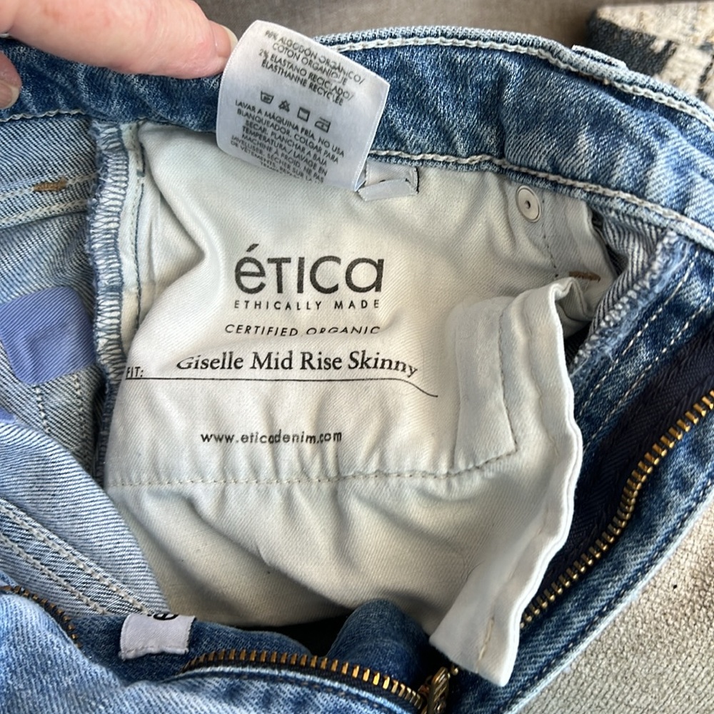Jeans - Picture 4 of 5